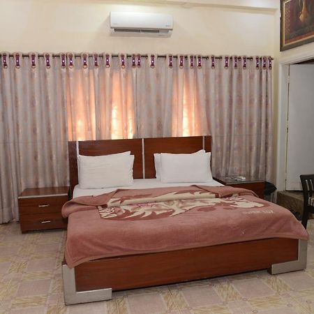 Stay Inn Guest House Karaçi Dış mekan fotoğraf